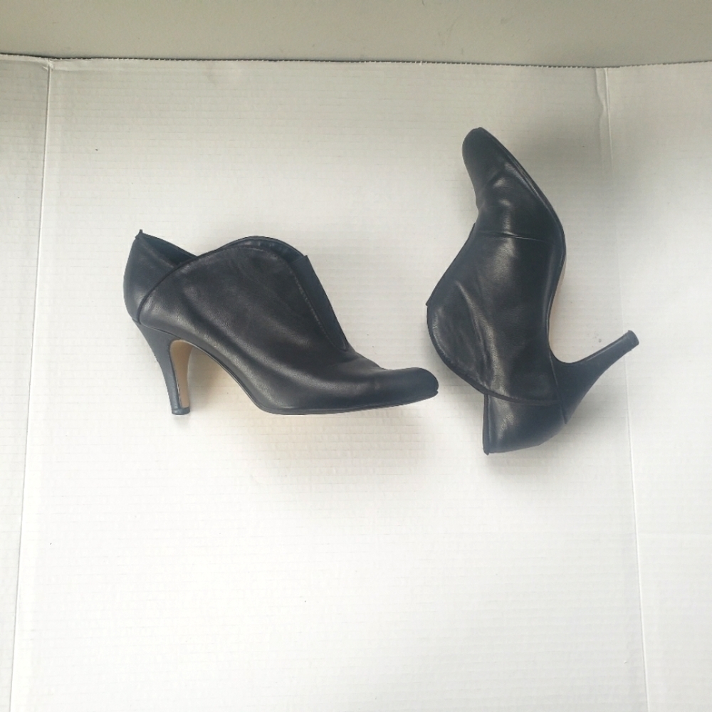 ADRIENNE VITTADINI BOOTIE STYLE HEEL SHOE BLACK LEATHER SIZE 8M